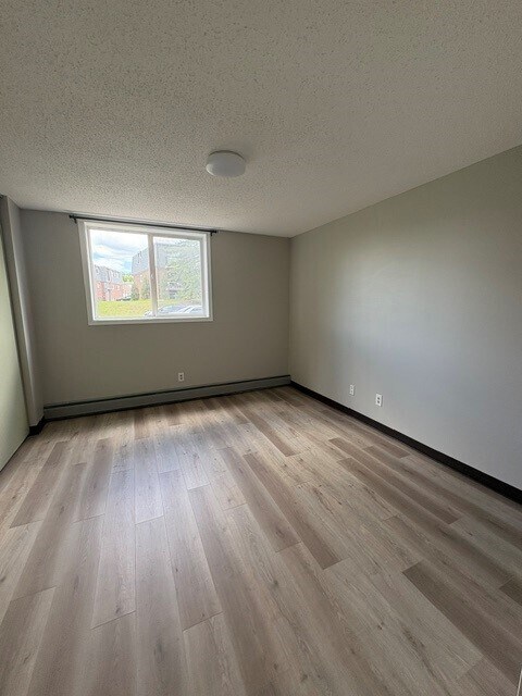 Photo du bâtiment - 1 Bed 1 Bath Unit in Calgary, AB