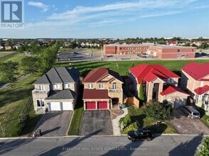 Building Photo - 47 Beavervalley Dr