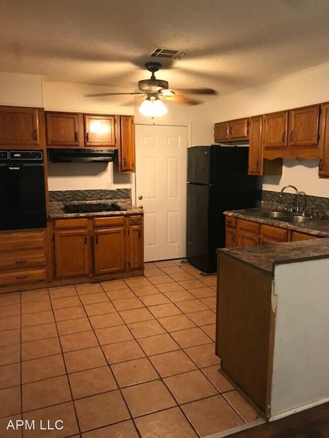 Foto del edificio - 4 br, 3 bath House - 2819 Dick Taylor