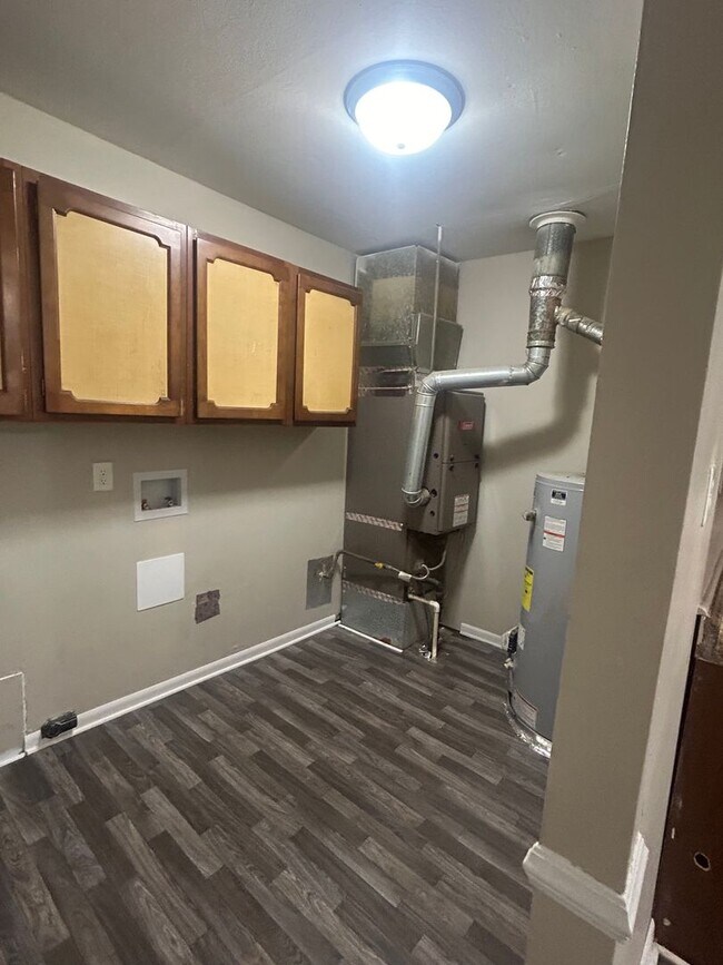 Building Photo - 3 bed 1 bath Lawrence Township
