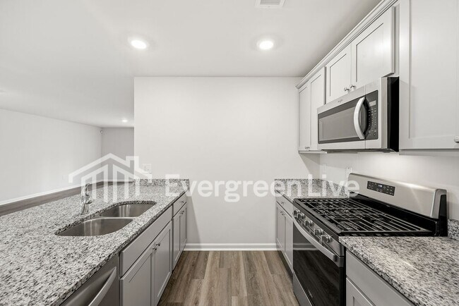 Foto del edificio - Available Now!