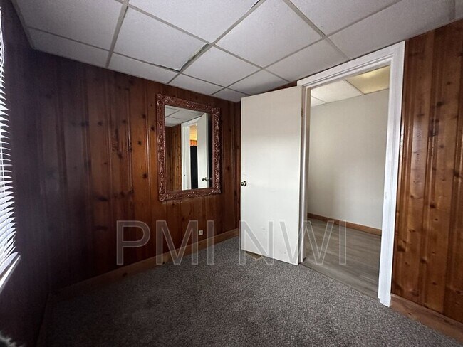 Foto del edificio - 158 N Union St