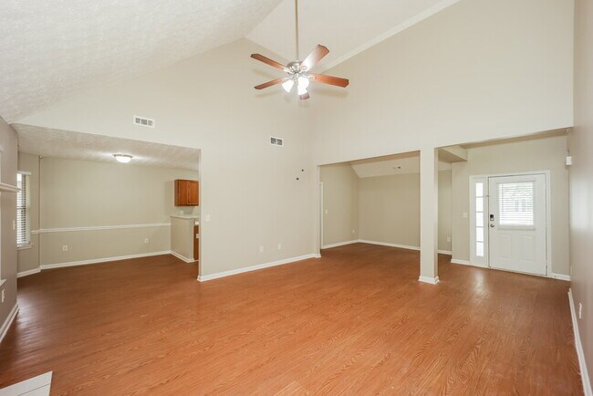 Building Photo - 206 Coldsprings Ct