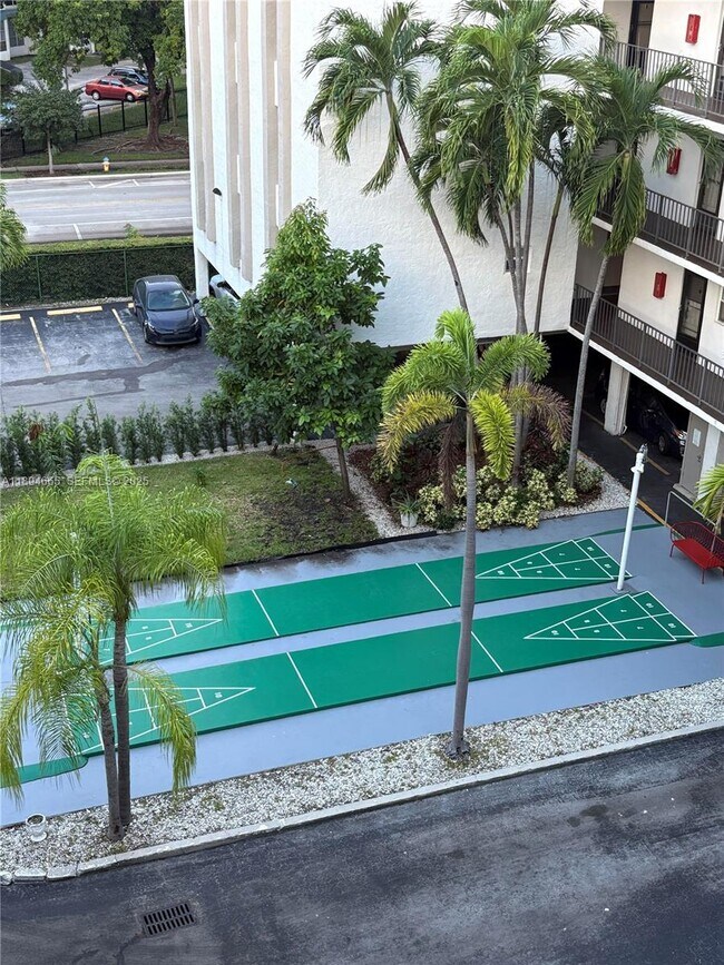 Foto del edificio - 201 178th Dr