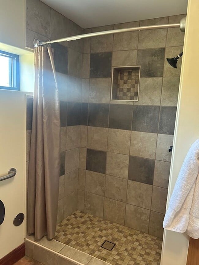 Building Photo - 1796 Rozier Church Rd