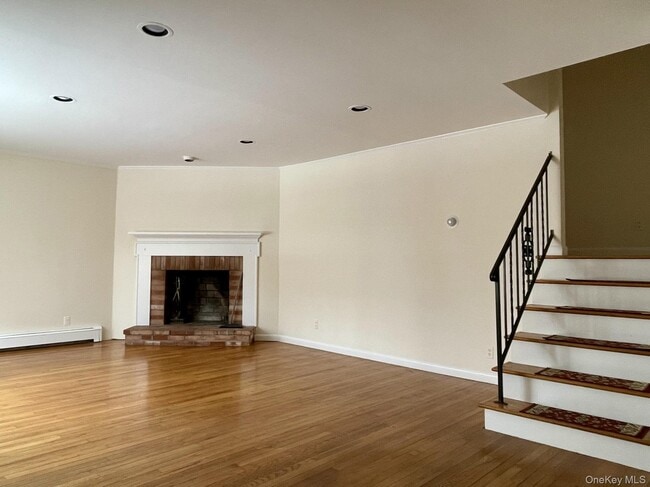 Foto del edificio - 4 Briggs Ln