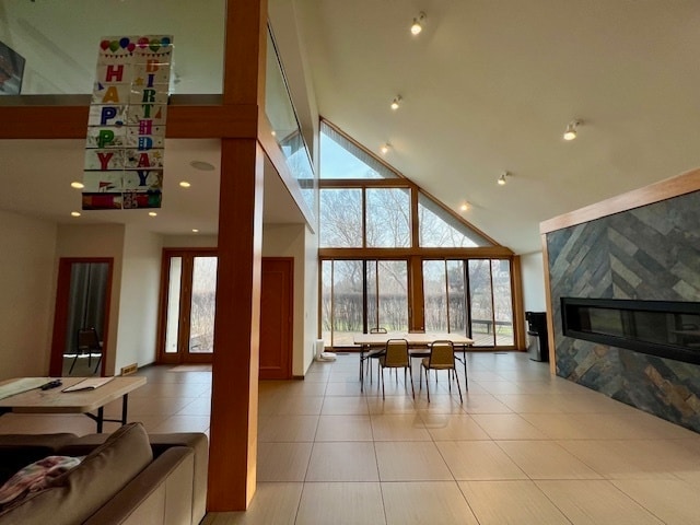 Building Photo - 6738 Lakeridge Dr