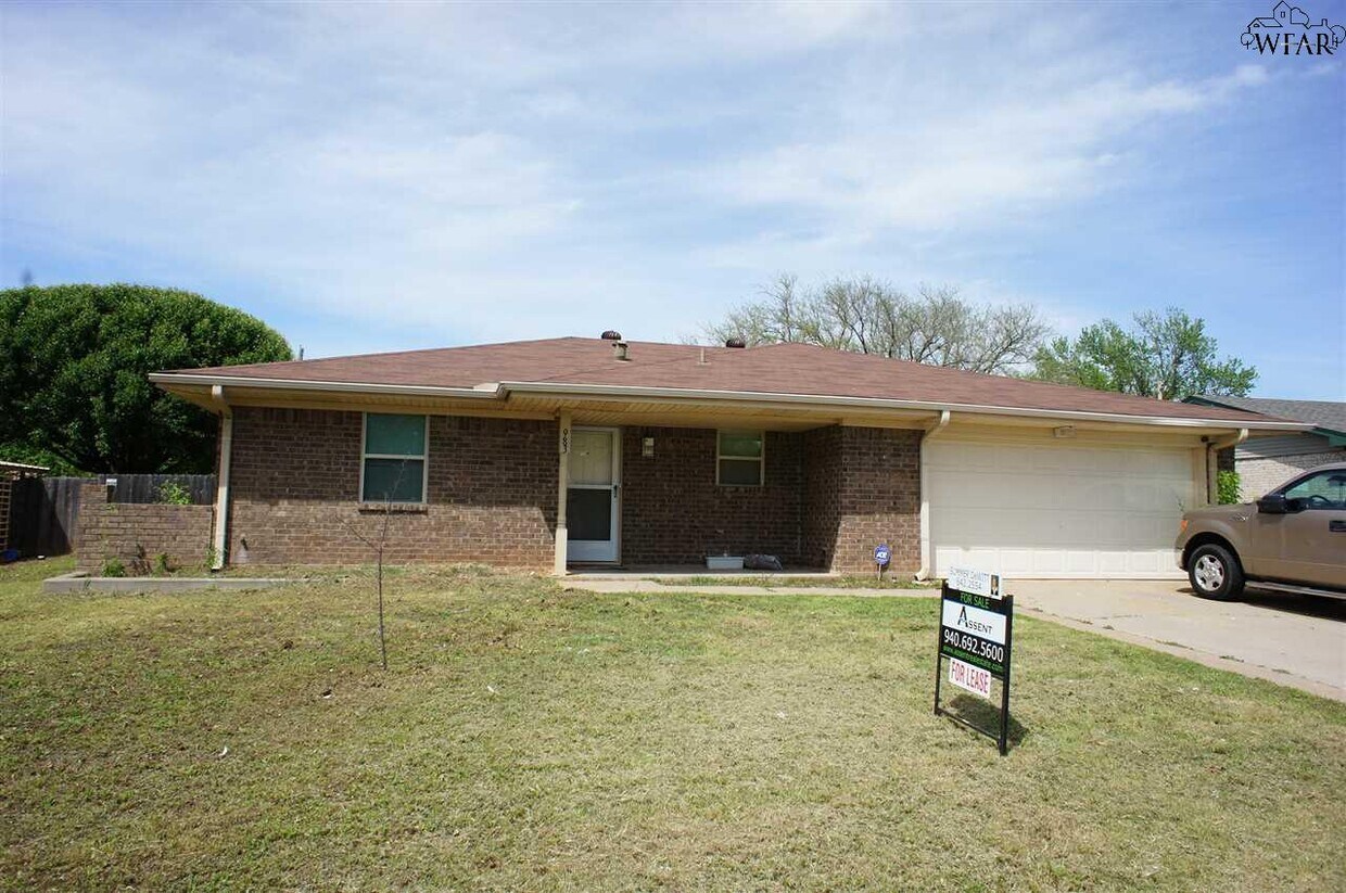 983 Victoria Dr, TX 76354 House Rental in
