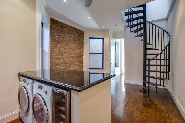 Foto del edificio - 15 W 103rd St