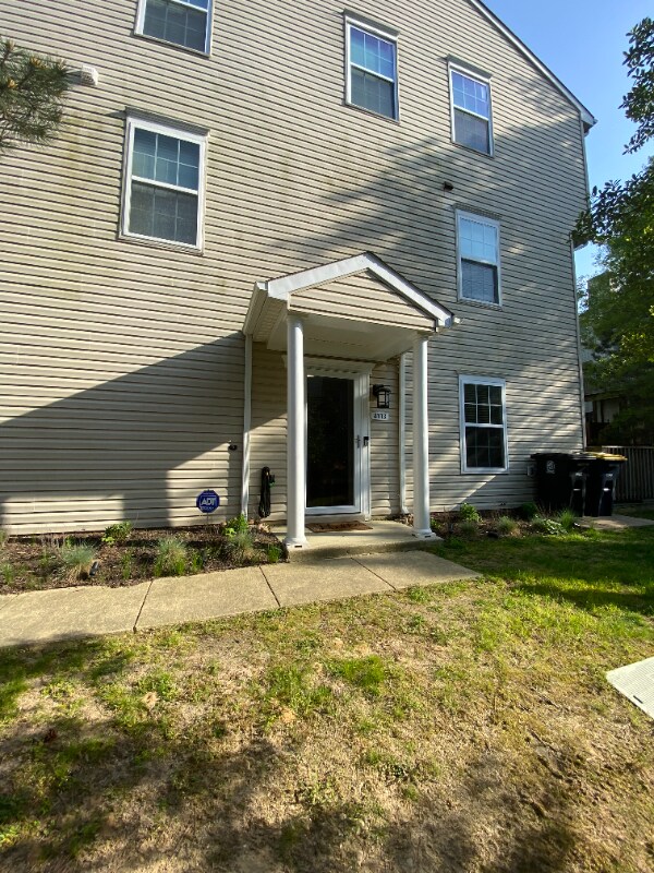 4113 Candy Apple Ln Unit 9, Silver Hill, MD 20746 Condo for Rent in