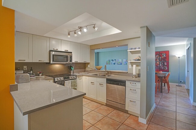 Foto del edificio - 1831 Sabal Palm Dr