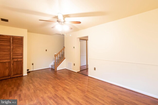 Building Photo - 3935 Wintergreen Pl