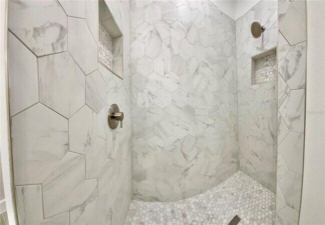 Foto del edificio - 10002 Massey St