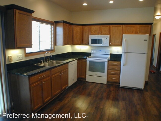 Building Photo - 3 br, 2 bath House - 1306 Diamond Ave