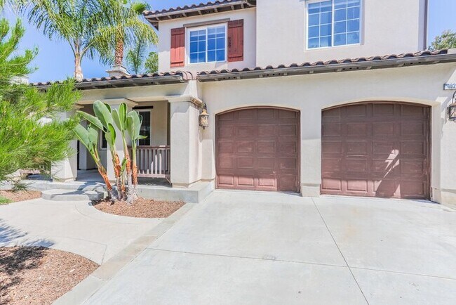 Building Photo - Beautiful Home Ready for Move-In