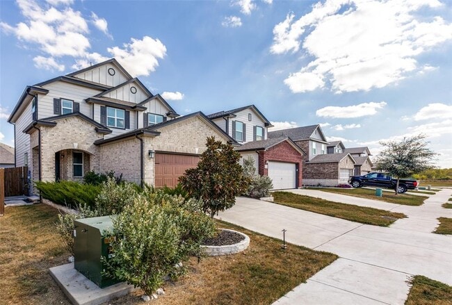 Building Photo - 14217 Silver Lace Ln