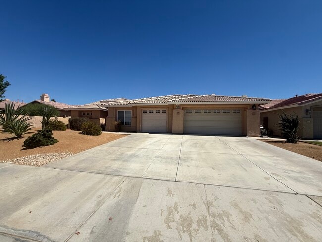 Building Photo - 78830 Wakefield Cir
