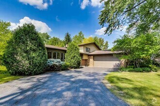 Building Photo - 2732 Kingston Dr