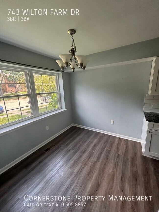 Foto del edificio - 743 Wilton Farm Dr