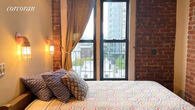 Foto del edificio - 78 S 1st St