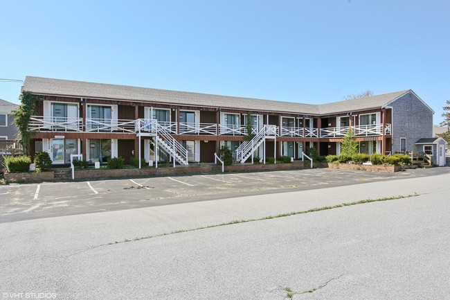 Building Photo - The DennisPort Motel