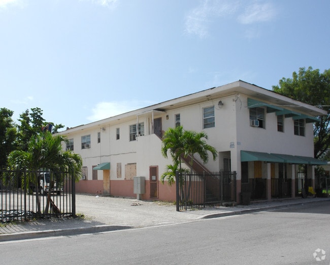 Foto del edificio - 6647 SW 59th Pl