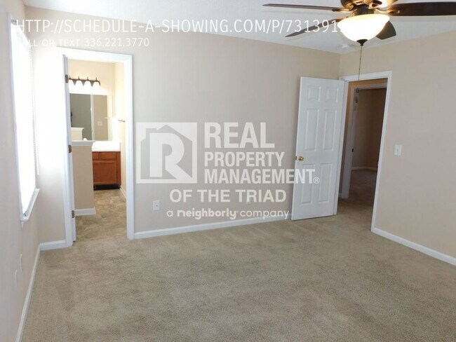Building Photo - 404 Mount Olive Dr