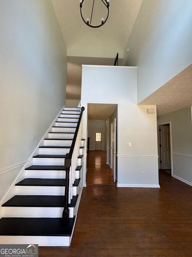 Foto del edificio - 1009 Chads Ridge Dr