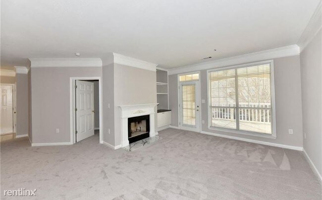 Building Photo - 1 br, 1 bath Condo - 527 Sandringham Dr