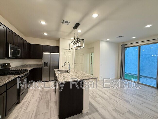Building Photo - 1708 S 83rd Way