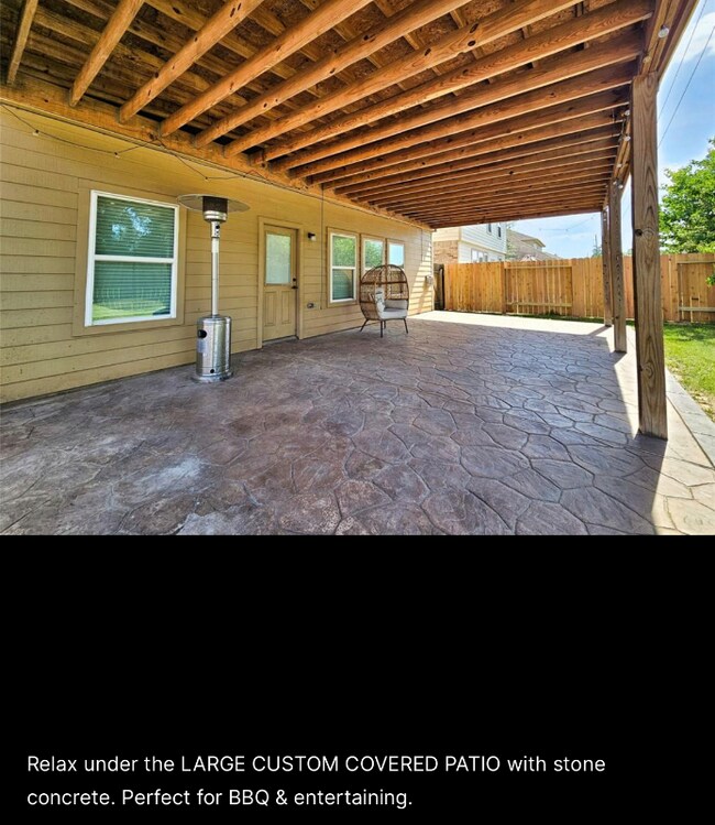 Foto del edificio - 29433 Forest Floor Ln