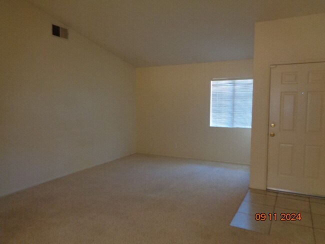 Foto del edificio - Cute Single Story in West Palmdale