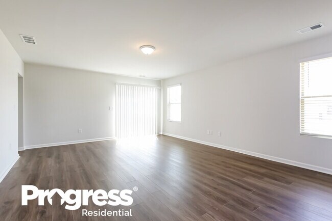 Building Photo - 694 Broadrum St