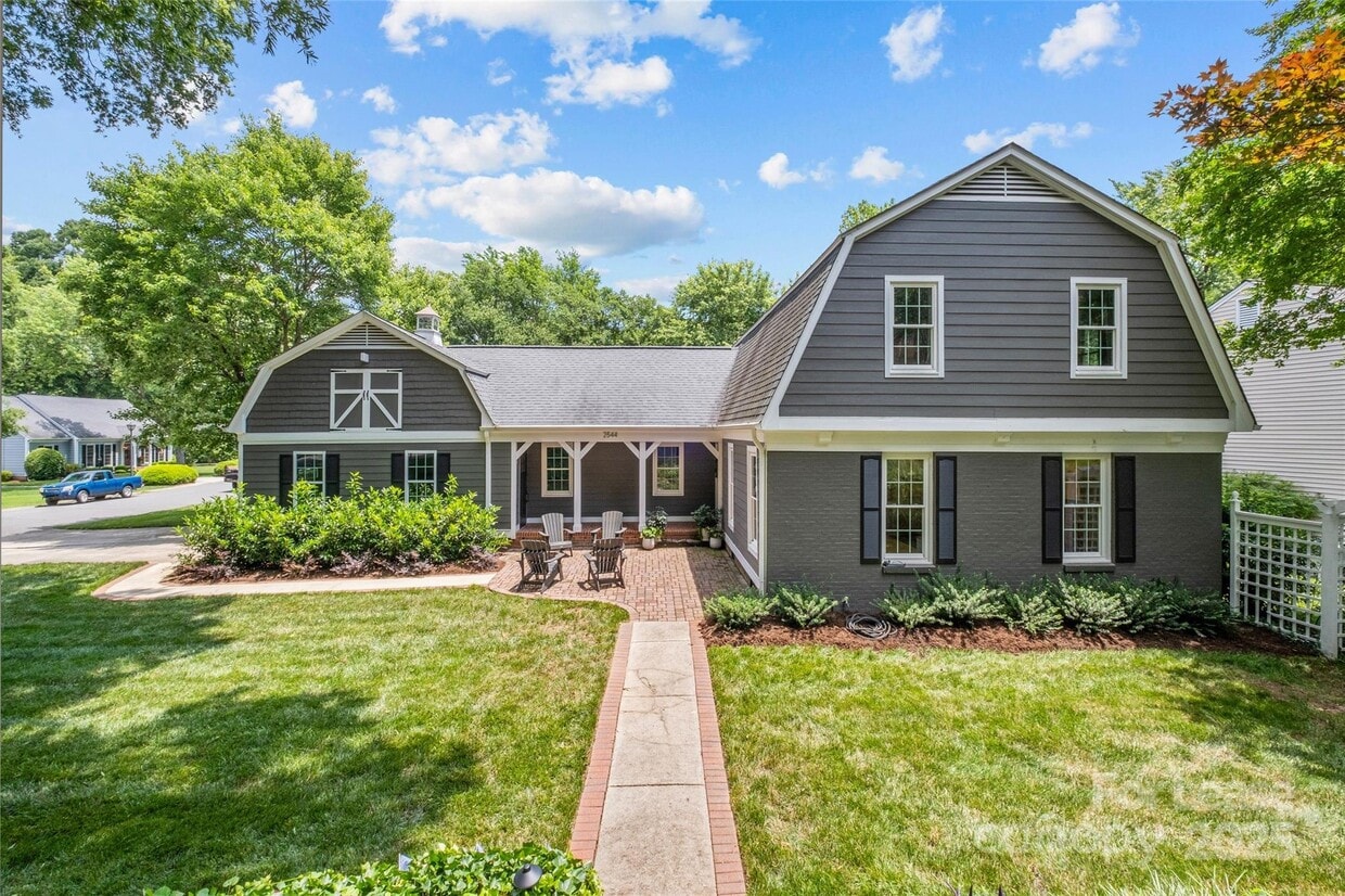Foto principal - 2544 Ainsdale Rd