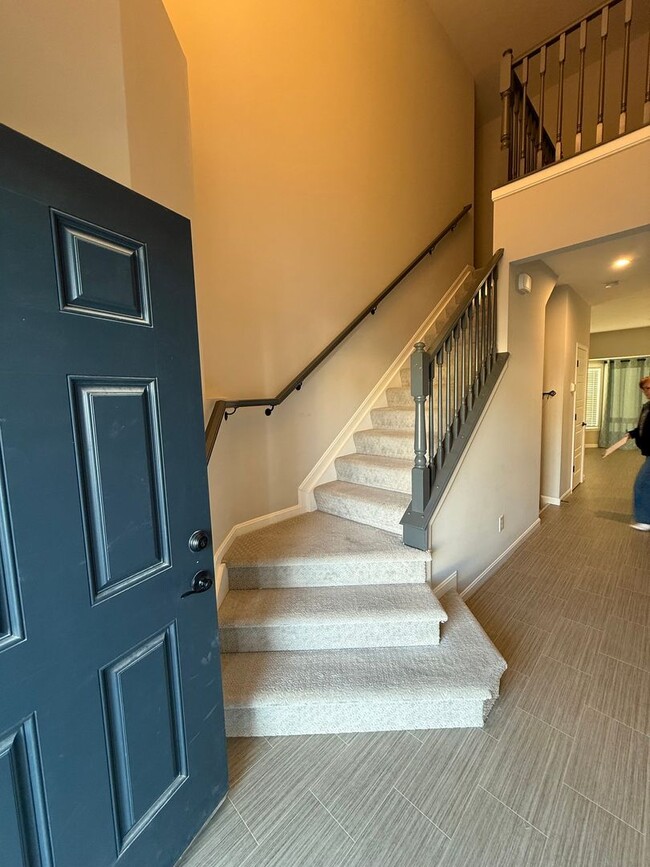 Building Photo - Silver Creek Meadows Subdivision