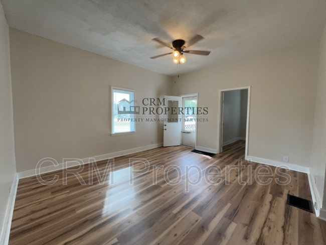 Building Photo - 1530 S Union St