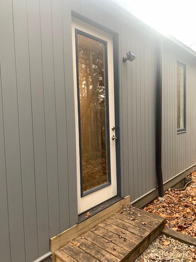 Building Photo - 2280 Tudor Dr