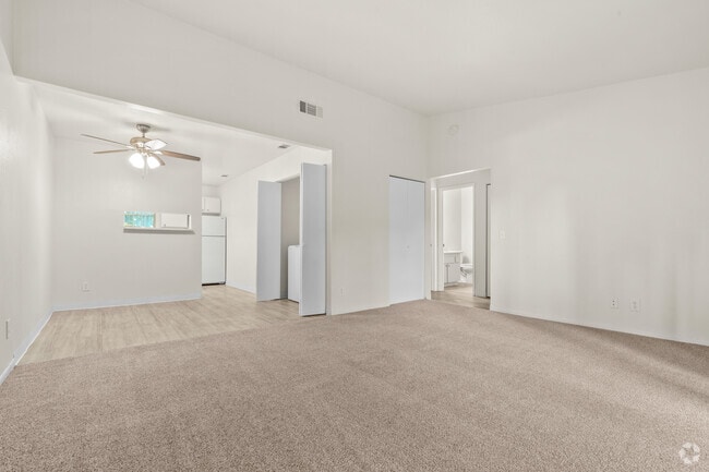 Interior Photo - College Glen Apartments