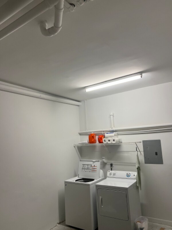 Building Photo - 5501 N Military Trl