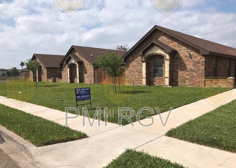 Primary Photo - 306 W Amy Dr