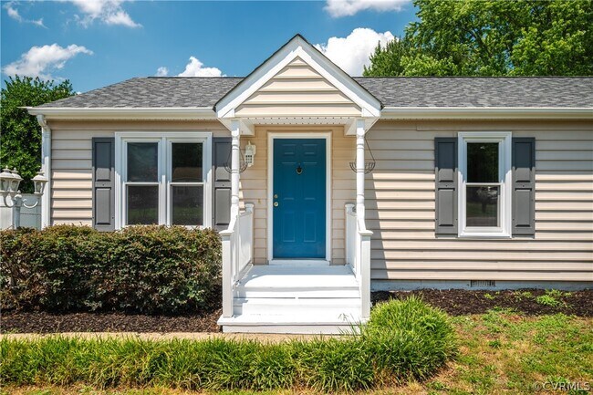 Building Photo - 5712 Sara Kay Dr