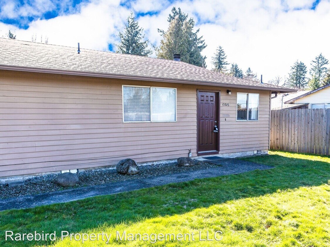 Primary Photo - 13328-13330 E Burnside St