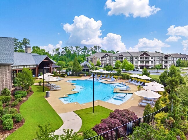 Building Photo - Grand Oaks at Crane Creek