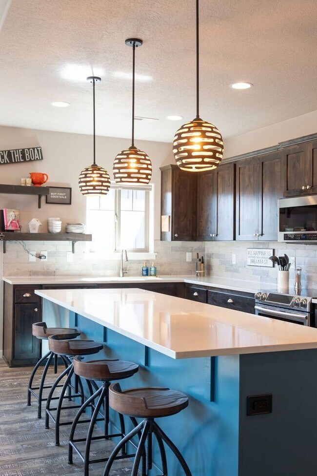 Foto del edificio - SW Redmond 4 Bedroom Home