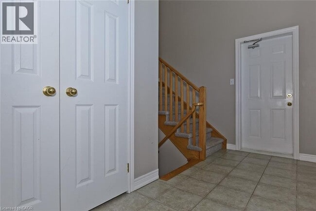 Building Photo - 200 Regatta Dr