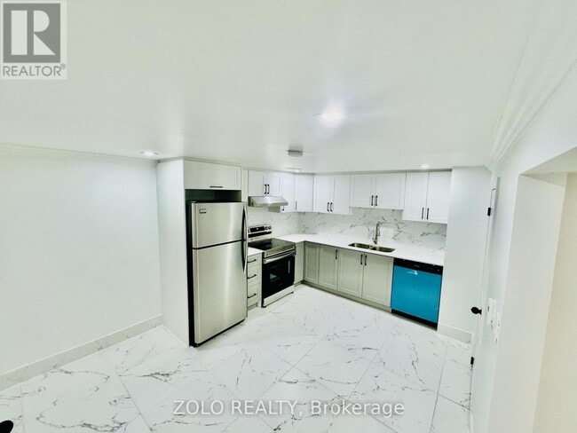 Building Photo - LOWER / BASEMENT - 285 WEST 31 STREET