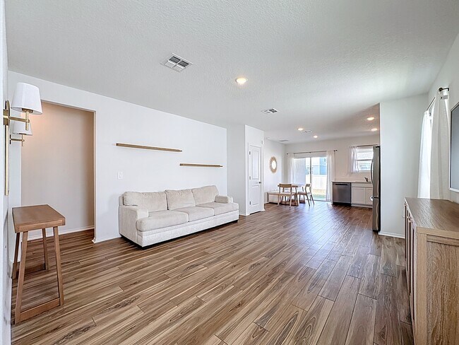 Foto del edificio - 13126 Cedar Elm Ln