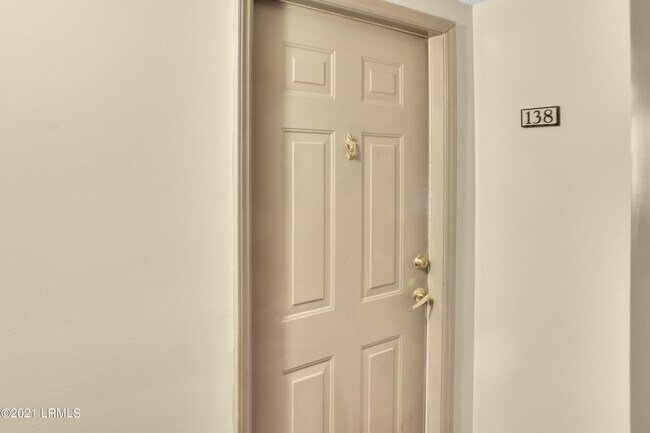 Foto del edificio - 1231 Ladys Island Dr