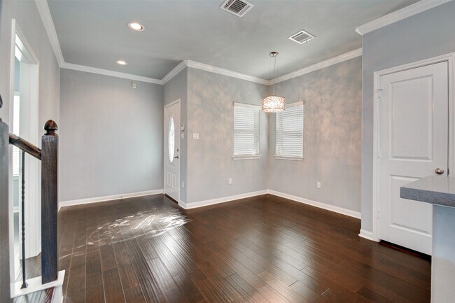 Building Photo - 1113 Bunton St
