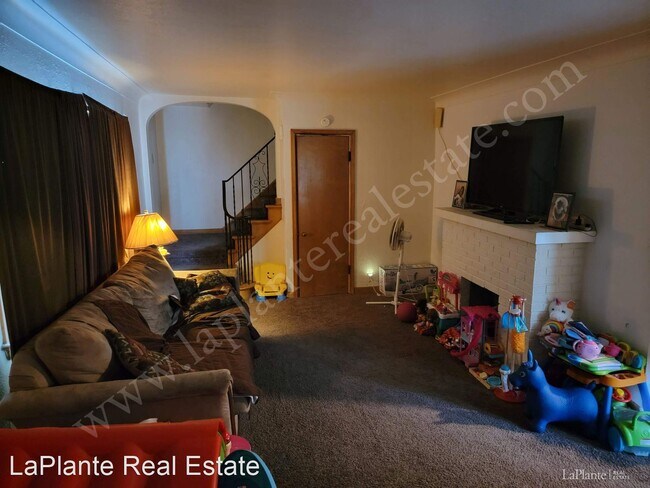 Building Photo - 4 br, 2 bath House - 3226 Inverness Avenue 1